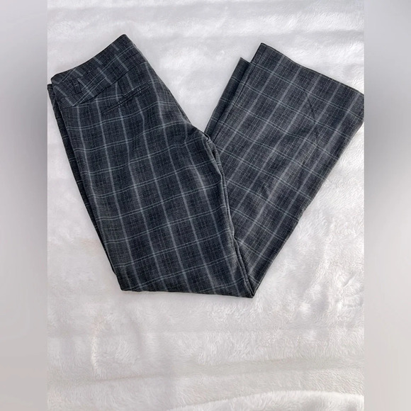 Maurice’s Pin Striped Grey Mid-rise Flare Trousers Size 5/6 - Picture 1 of 11